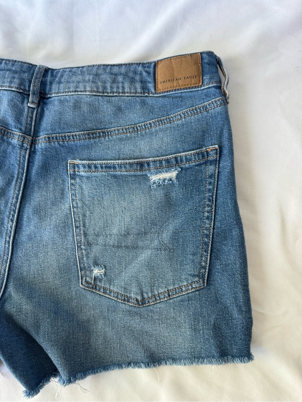 American Eagle Outfitters Shorts Tomgirl Short Stretch Light Blue Wash Size 10 - Picture 4 of 10